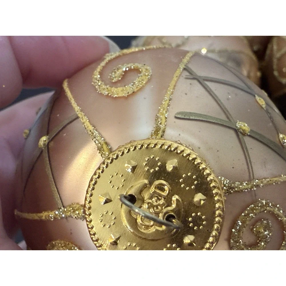 8 Vintage Ornaments Christmas Gold Decorative Balls‎  Mixed Some Worn